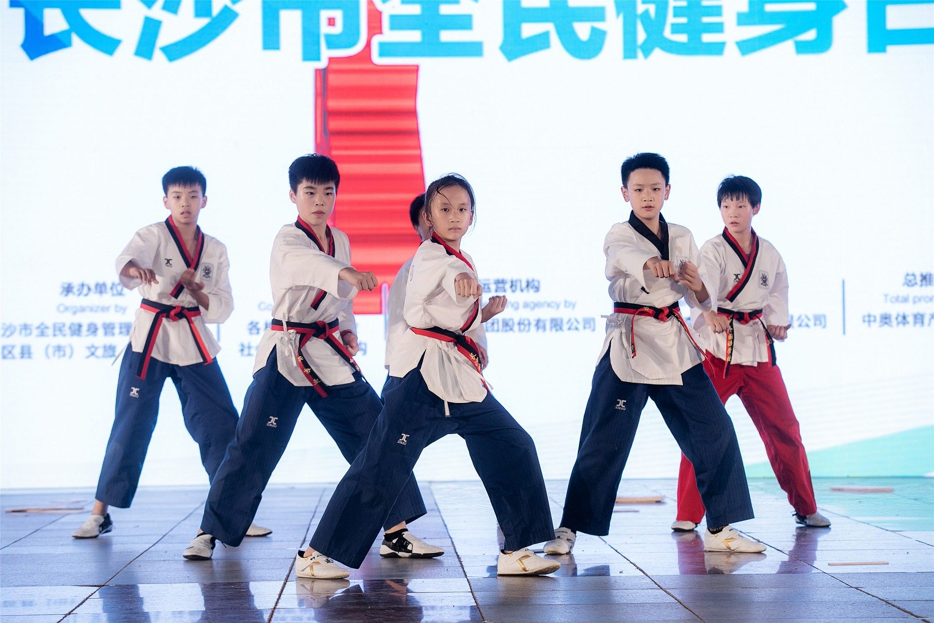 湖南熊猫体育管理有限公司